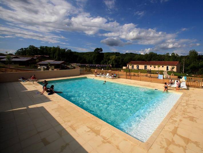 Gîte pour 6 personnes, avec bassin pour enfant à Marminiac