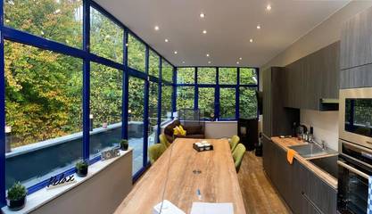 Gîte pour 2 personnes, avec terrasse ainsi que sauna et jacuzzi à Clavier