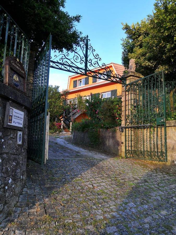 Casa de huéspuedes, con Terraza además de Jardín y Vistas en La Guardia