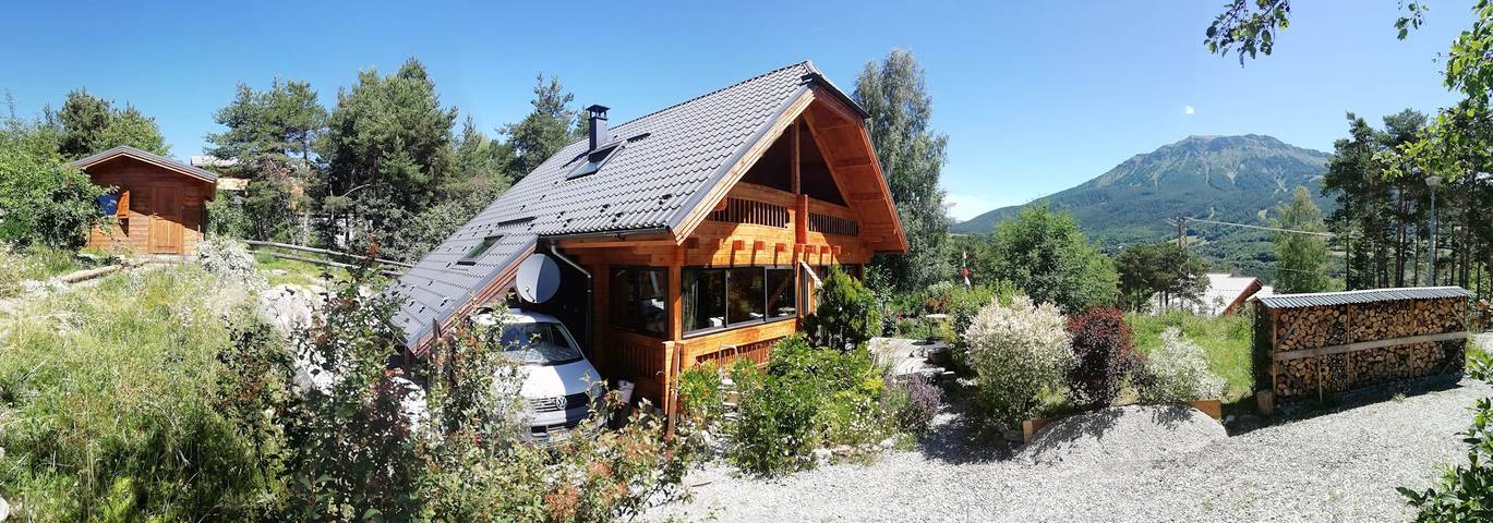 Maison de campagne pour 6 personnes, avec jardin et balcon à Montclar