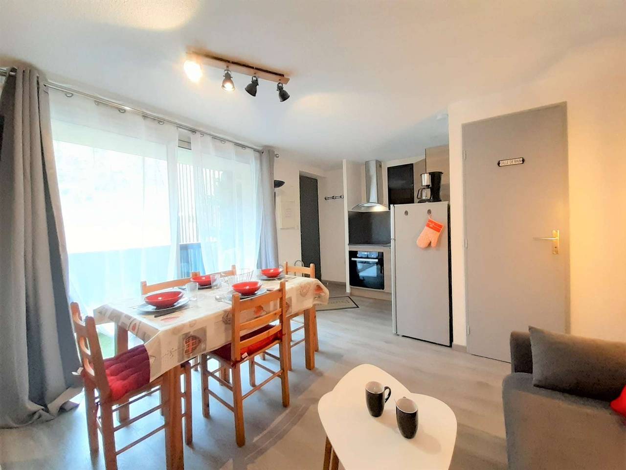 Ganze Wohnung, Gemütliche 3-Sterne-Wohnung für 6 Personen, Balkon, Wlan, Parkplatz, Ski. in Vignec, Nationalpark Pyrenäen