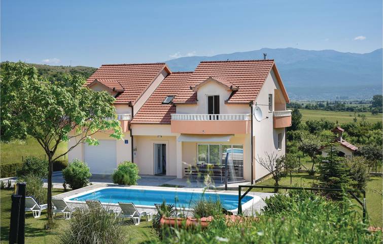 Ferienhaus für 10 Personen, mit Terrasse und Pool in Split-Dalmatien - 3