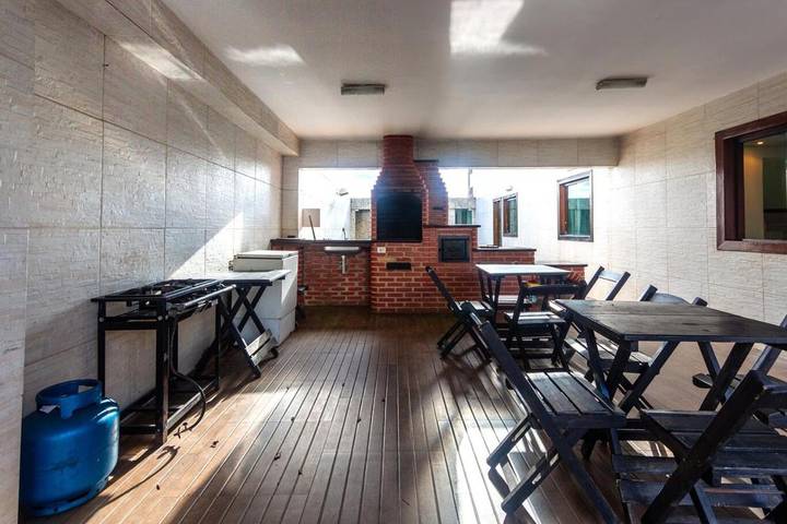 Location de vacances pour 30 personnes, avec jardin et sauna ainsi que balcon et piscine dans Venda Nova - 4