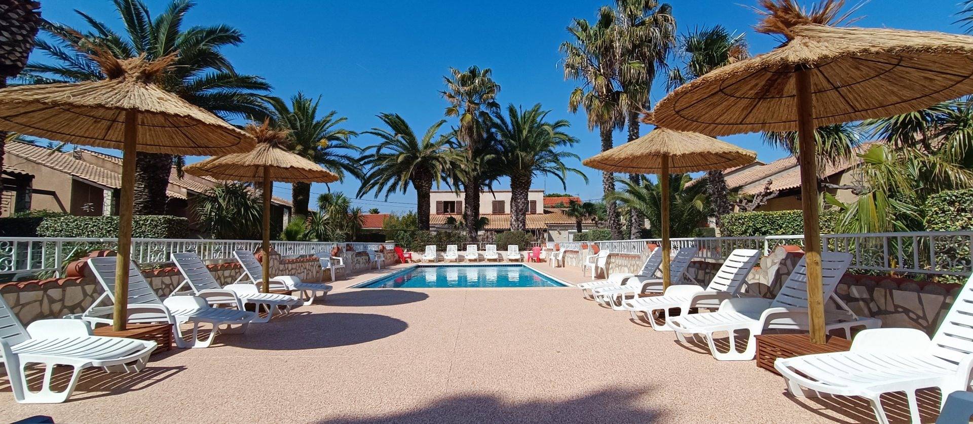 Gîte La Capelle pour 4 personnes, avec piscine in Roquefort-des-Corbières, Côte méditerranéenne (France)