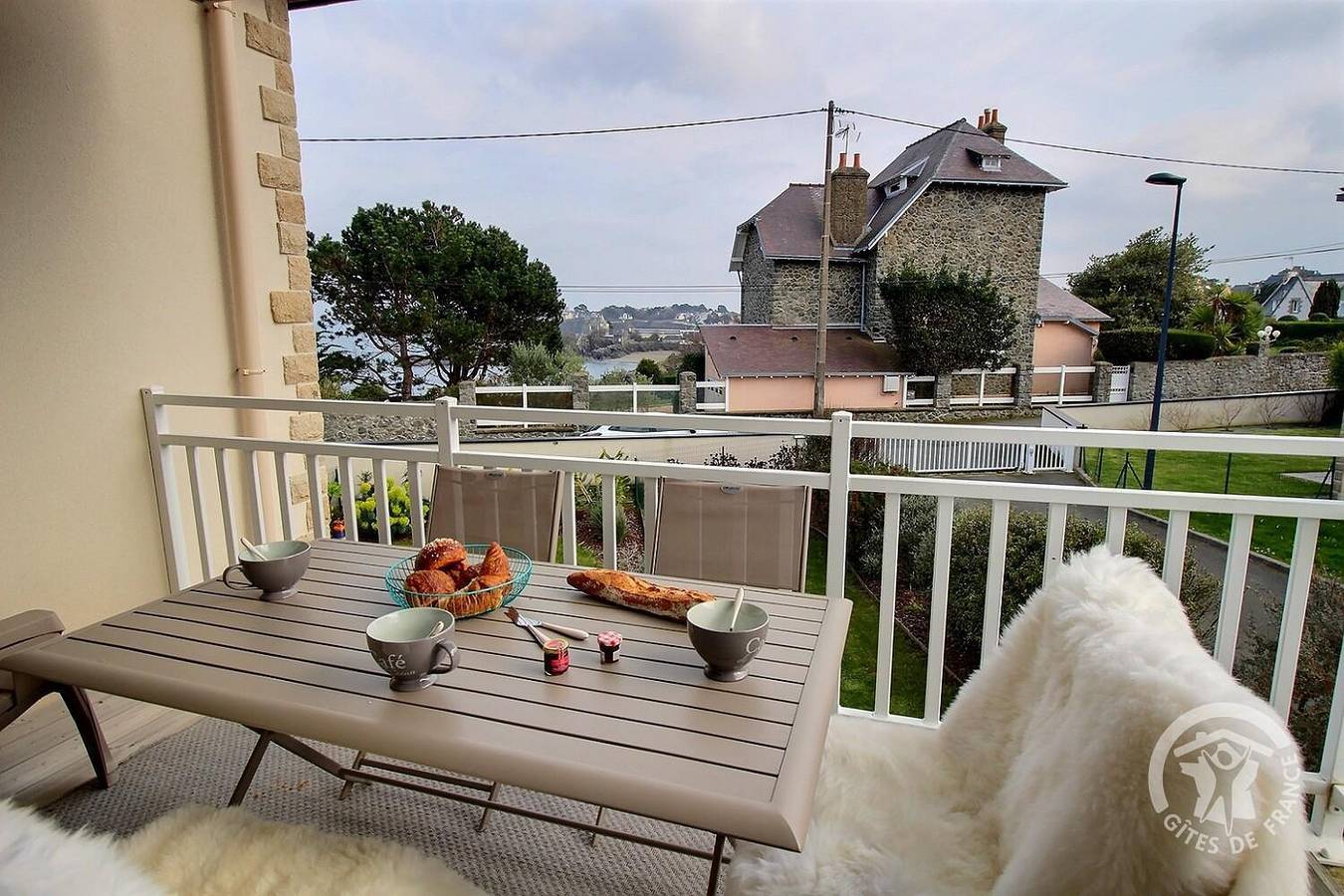 Le Saint Quay Plage in Saint-Quay-Portrieux, Côte de Goëlo