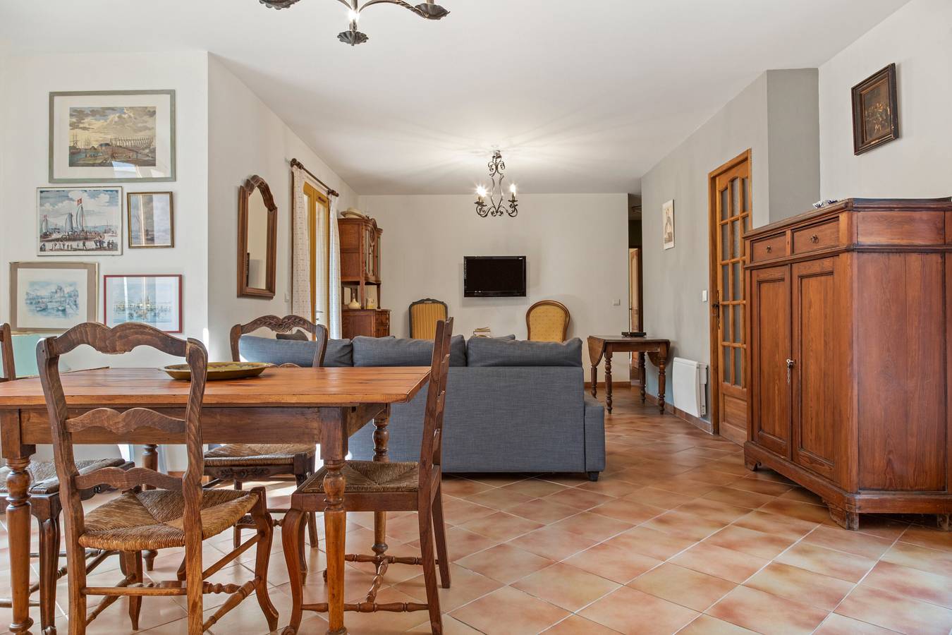 Villa „Bignone“ mit privatem Pool, privater Terrasse und Wlan in Régusse, Brignoles Region