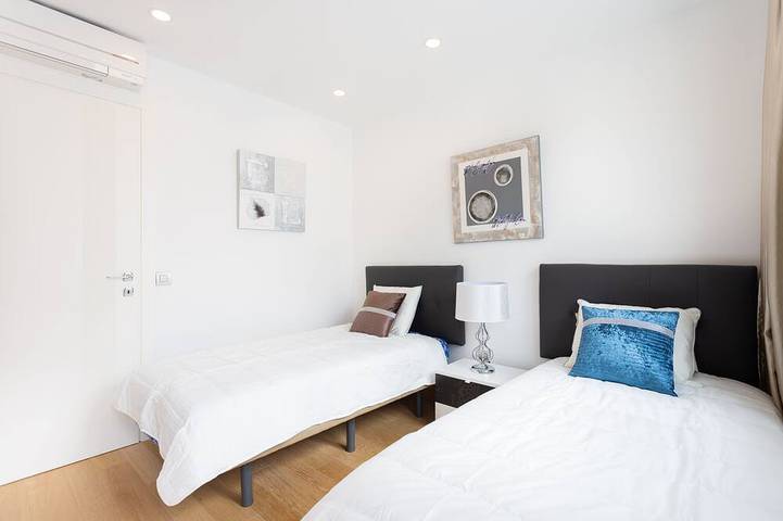 Luxusvilla mit Pool und Klimaanlage in Los Cristianos, Arona