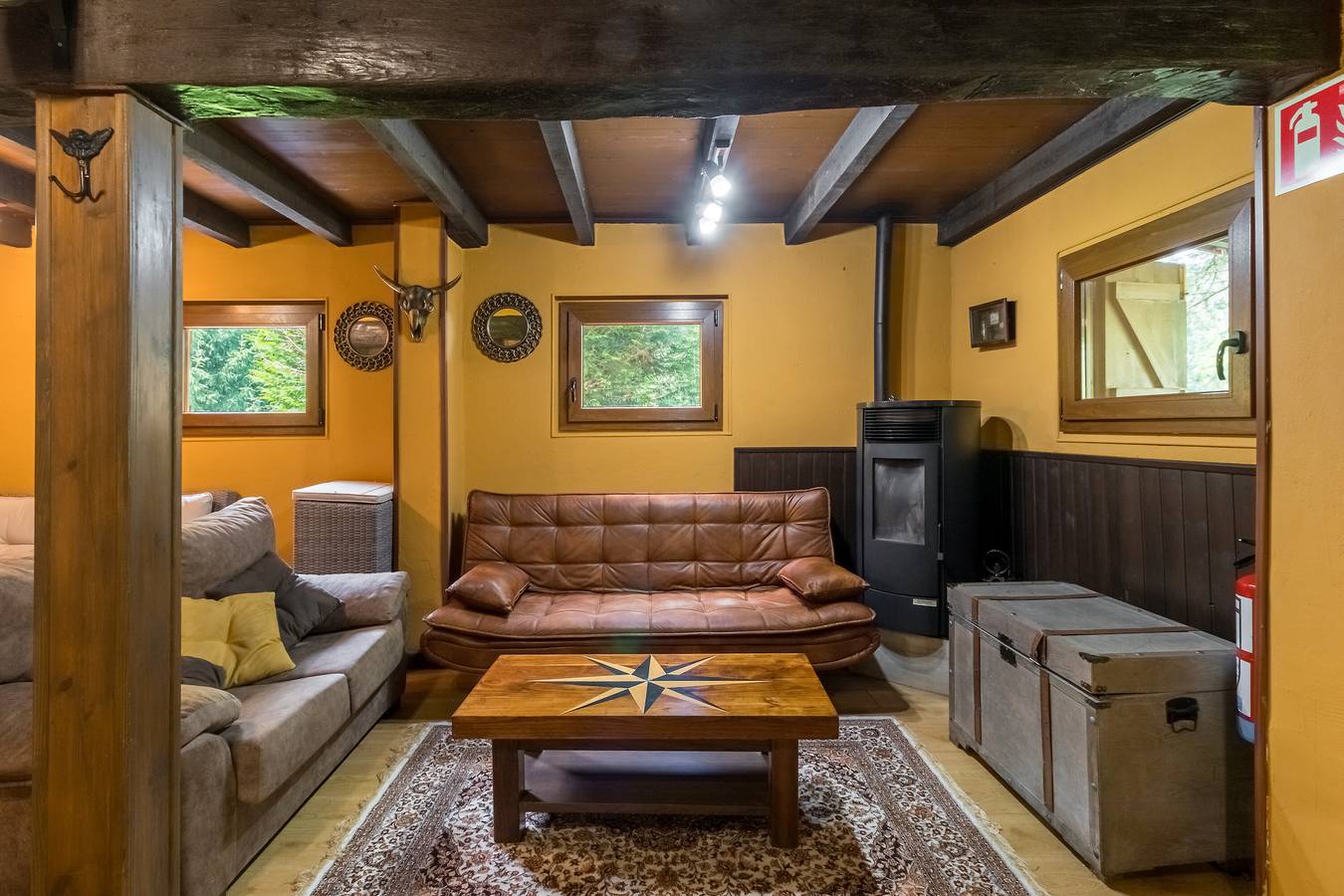 Casa de vacaciones 'Las Rozas' con vistas a la montaña y Wi-Fi in Puente Viesgo, Costa de Cantabria