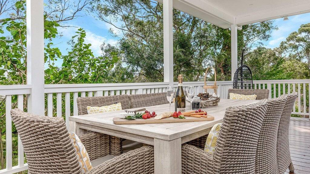 Holiday Home for 12 People in Vincentia, Jervis Bay
