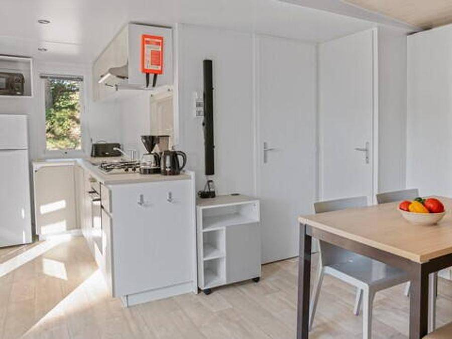 Camping Marvilla Parks Friese Meren - Mobile home 5 persons - Comfort | 2 Bedrooms | 5 Pers | Raised terrace in IJsselmeer