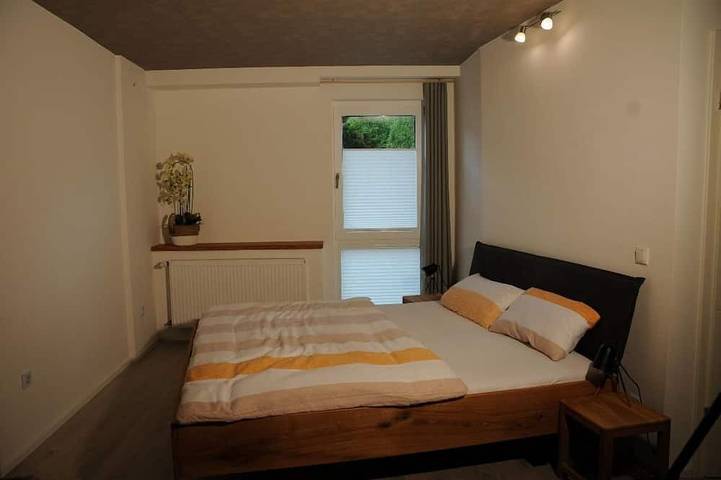 Ganze Wohnung, Helle großzügige Wohnung Nähe der Natur in Bad Neustadt an der Saale, Rhön-Bayern