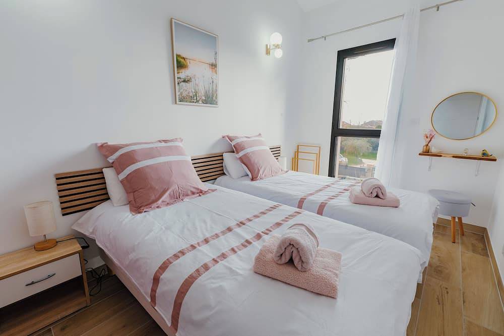 Charming new house in Puget-Ville - Ideal with family or friends in Puget-Ville, Region de Toulon