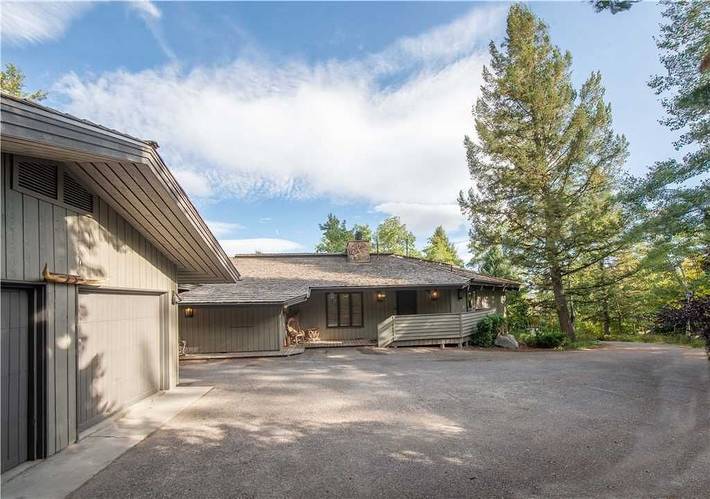 Vacation house for 22 people, with hot tub and balcony in Jackson Hole