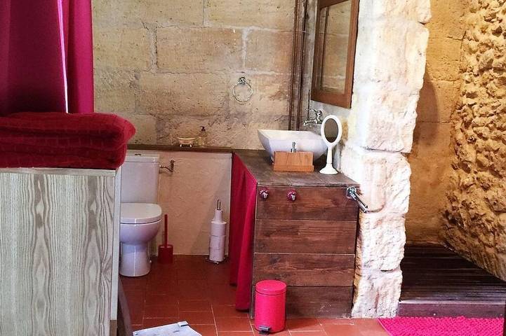 Gîte pour 5 personnes, avec Jardin et Piscine à Pujols (Gironde) - 4