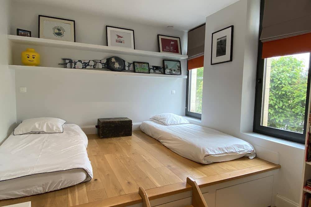 Villa Luxueuse sur le Golf - Luxury Villa on the Golf Course in Gardegan-et-Tourtirac, Région de Libourne