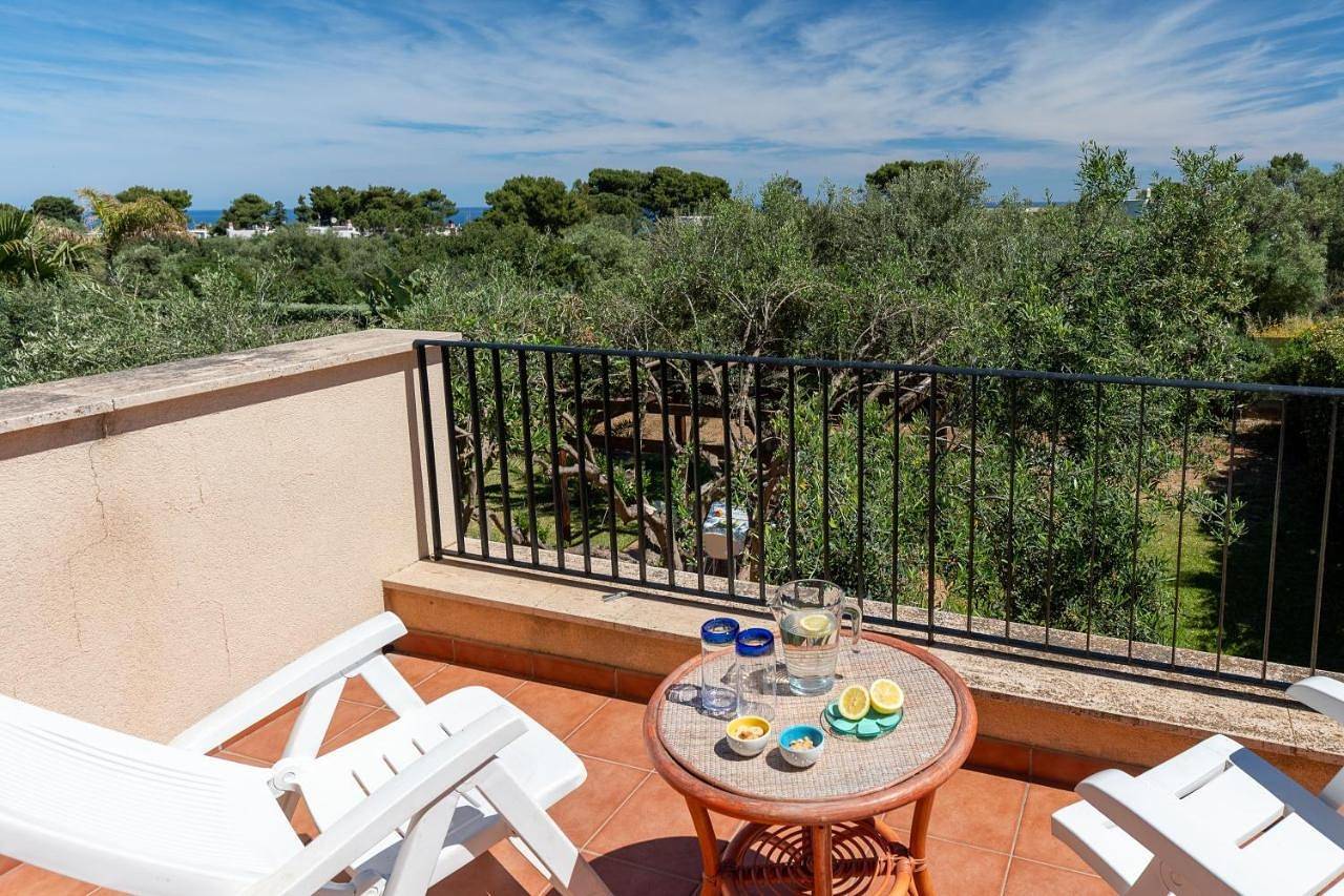 Deliziosa Villa a 500 metri dal mare con Piscina in Terrasini, Provincia di Palermo