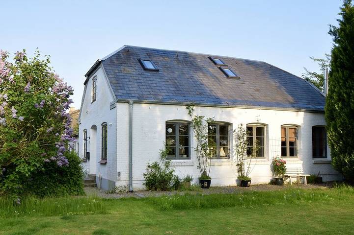 Ferienhaus für 7 Personen, mit Terrasse und Garten - 1