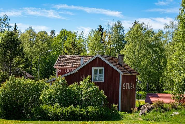 Hus för 4 Personer med sjöutsikt in Hälsingland