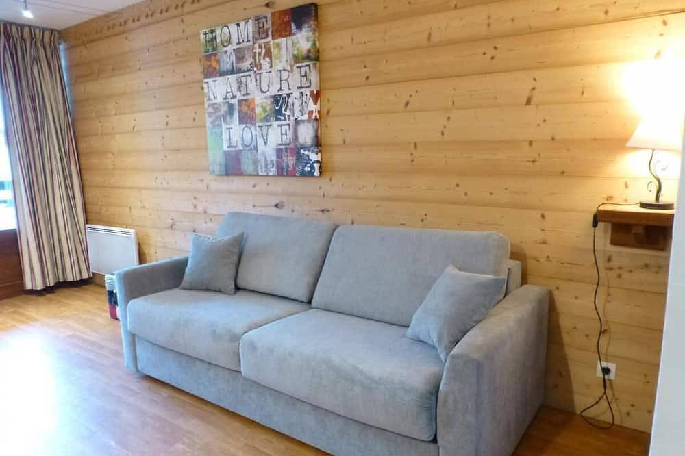 Appartement entier, 2ème étage, balcon, télévision, casier à ski, 28m², Brides Les Bains in Brides-les-Bains, Massif de la Vanoise