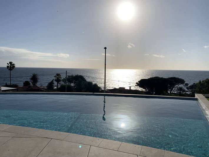 Gîte pour 4 personnes, avec piscine et balcon/terrasse, adapté aux familles dans Plage de San Peire - 2