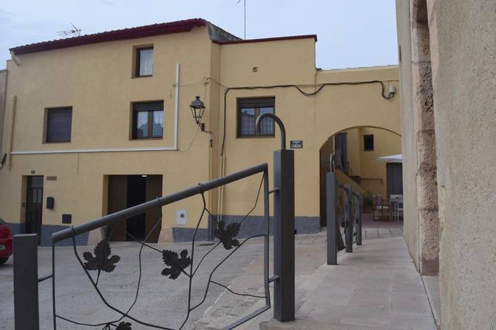 Location de vacances pour 8 personnes, avec terrasse dans Masllorens