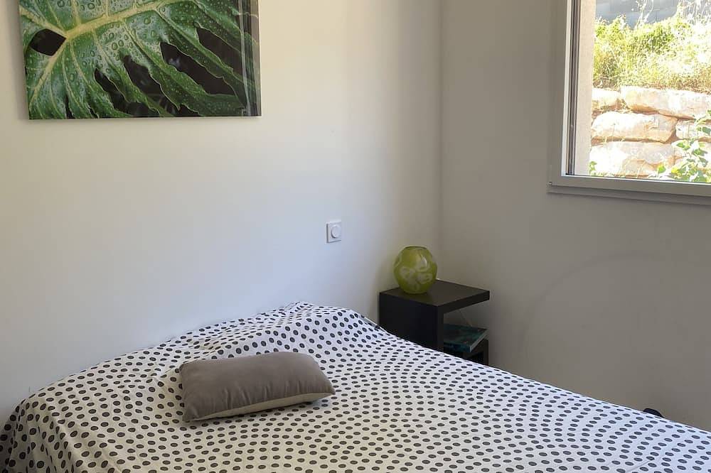 Villa Avec Piscine, Jacuzzi et vue Imprenable sur la Garigue in Saint-Paul-et-Valmalle, Región de Lodève