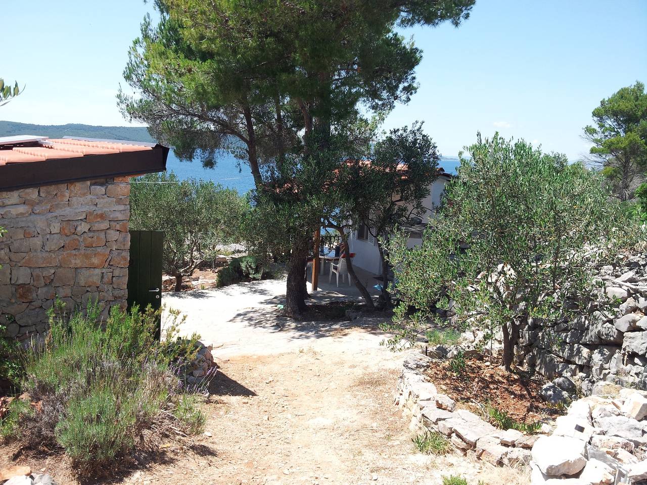 One bedroom house with terrace and sea view Milna, Brač K-12229 in Milna, Brac