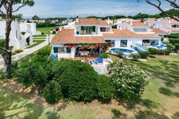 Villa for 6 People in Vale do Lobo, Praia do Ancão, Photo 4