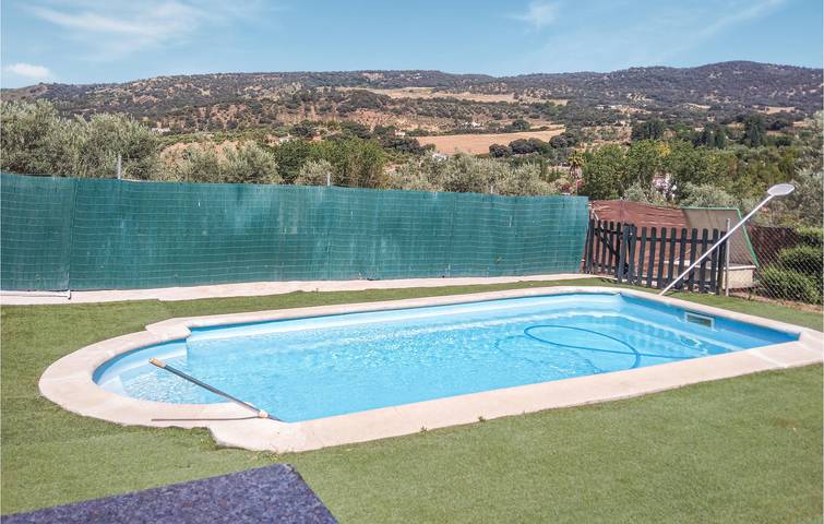 Location de vacances pour 6 personnes, avec piscine et vue ainsi que jardin et terrasse à Ronda - 4