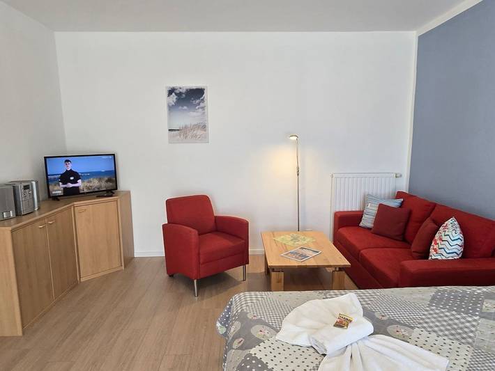 Ferienwohnung für 3 Personen, mit Garten und Sauna sowie Seeblick und Balkon, mit Haustier in Sellin - 4