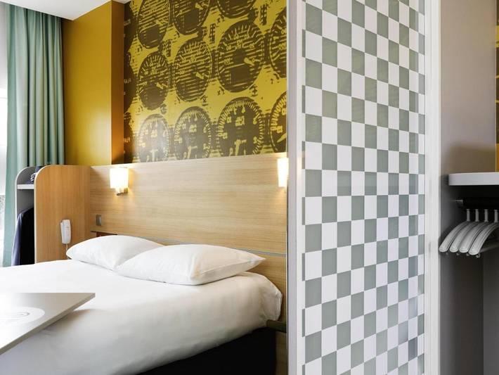 Hôtel pour 2 personnes, avec jardin, animaux acceptés dans Circuit des 24 Heures du Mans - 4