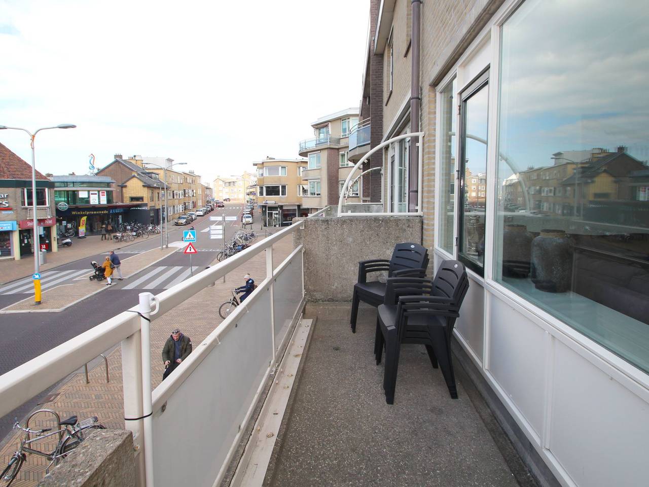 Geheel appartement, Senny in Katwijk, Nederlandse Noordzeekust