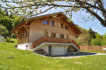 Maison de campagne pour 12 personnes, avec sauna ainsi que jacuzzi et jardin à La Rivière-Enverse