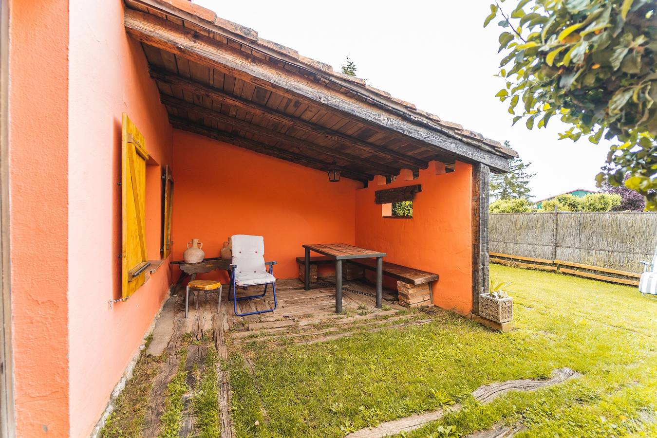 Vakantiehuis 'La Casina' met uitzicht op de bergen en privé tuin, foto 15