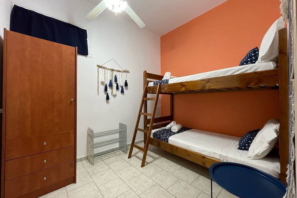 Spacious guest house, steps away from the Mediterranean sea in Iraklio-Heraklion und Umgebung