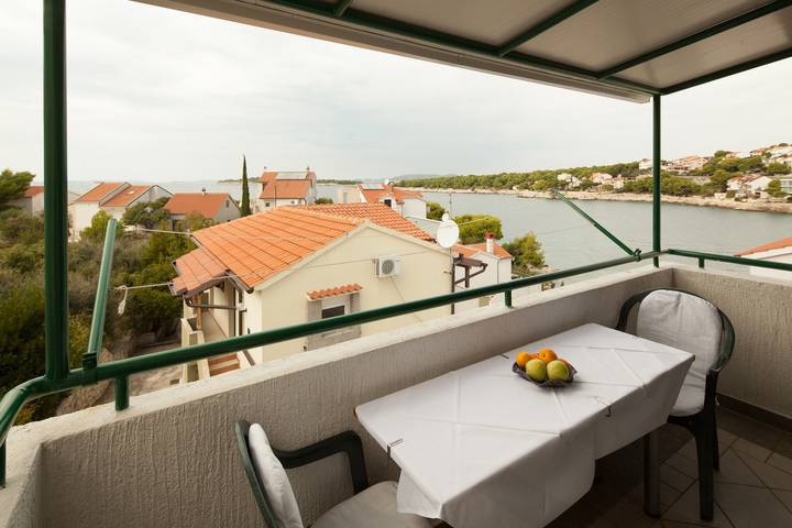 Ferienwohnung für 5 Personen, mit Balkon/Terrasse