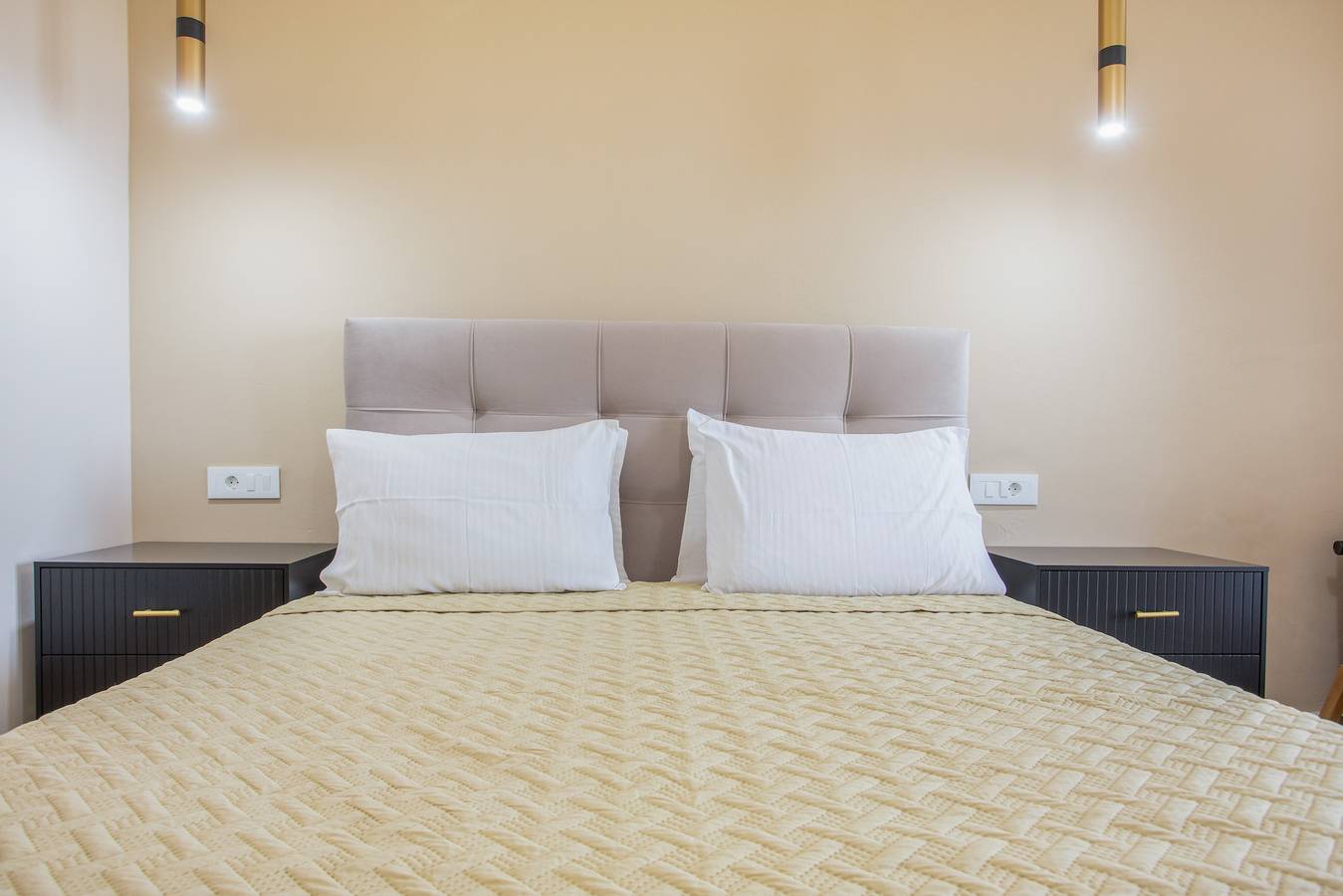 Entire studio, Studio "Yiannis Studio - 6" with Sea View, Shared Garden & Wi-Fi in Planos, Zakynthos
