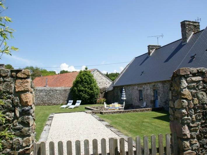 Gîte pour 4 personnes, avec jardin à Blainville-sur-Mer - 2