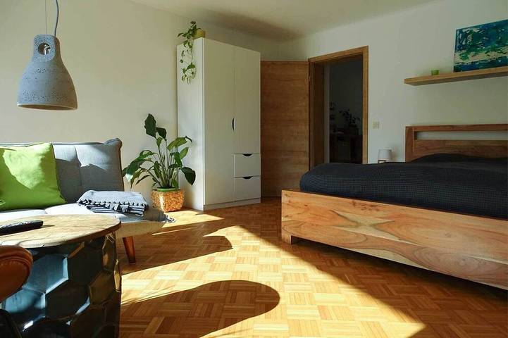 Ferienwohnung für 5 Personen, mit Balkon und Garten
