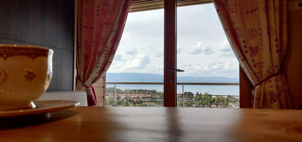 Appartement de vacances pour 2 personnes, avec Balcon et Sauna ainsi que Vue sur le lac et Vue à Champanges