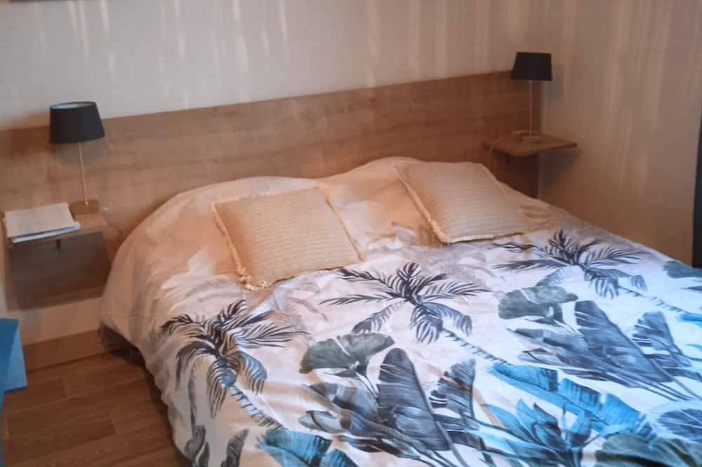 Entire apartment, Nice studio 8 heart of bagnoles de l'Orne in Bagnoles-de-l'Orne, Parc naturel régional Normandie-Maine