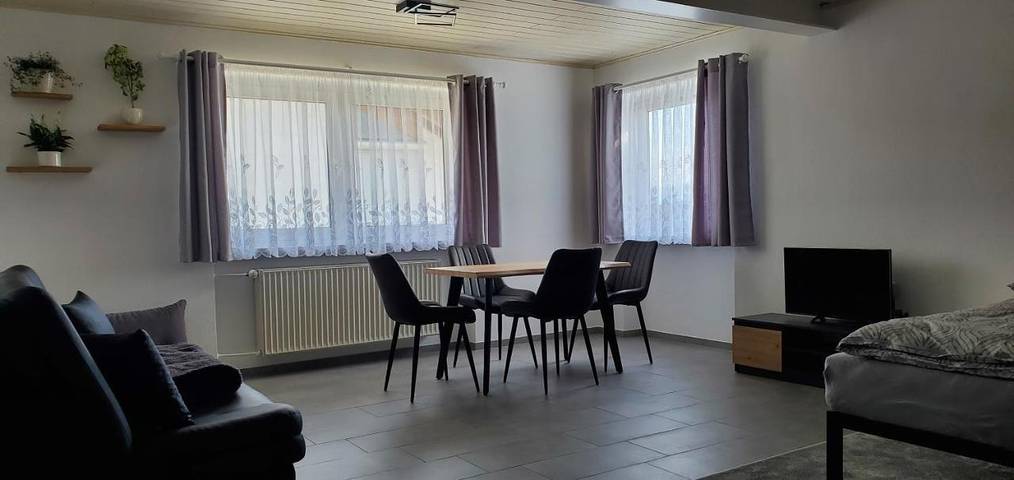 Ferienwohnung für 2 Personen, mit Seeblick und Ausblick in Weißensberg