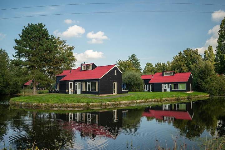 Ferienhaus für 4 Personen, mit Pool und Terrasse