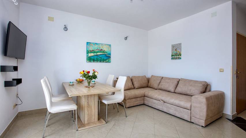 Gîte pour 5 personnes, avec terrasse à Zaboric - 2