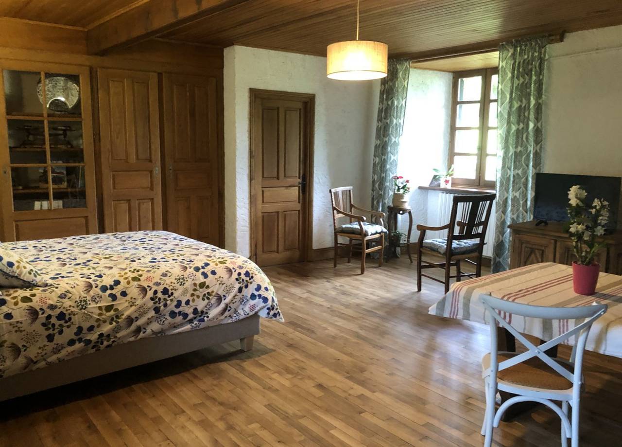 Chambre d'hôtes de Curières - Chambre in Cheylade, Parc naturel régional des Volcans d'Auvergne