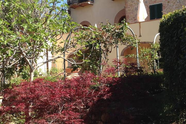 Agriturismo für 16 Personen, mit Garten und Whirlpool in der Toskana