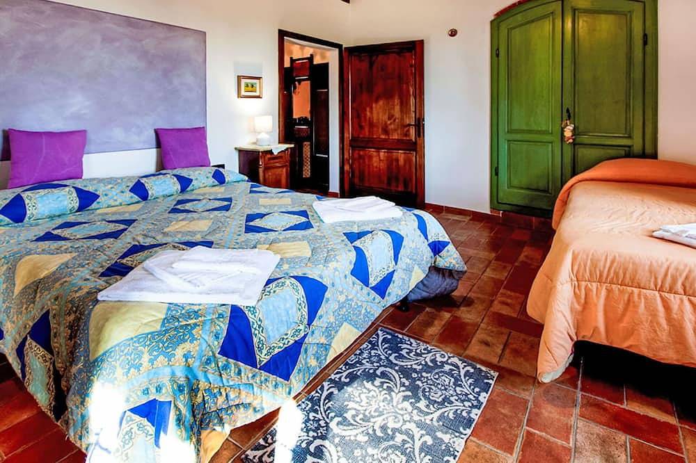 Apartamento entero, Bonito apartamento con Wifi, A/C, piscina, patio, mascotas permitida y vista panorámica in Campiglia Marittima, Costa Etrusca