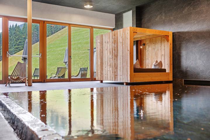 Chalet 'Blasla Olben 2-3P 1' con vistas a la montaña, terraza privada y Wi-Fi in Villgratener Berge, Valle di Casies