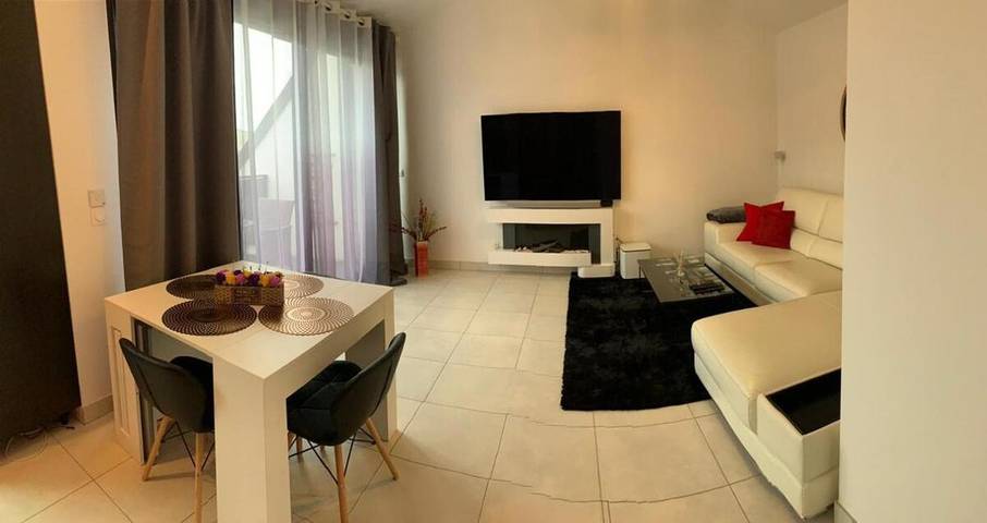 Gîte pour 2 personnes, avec vue et terrasse à Pontault-Combault - 2