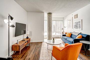 Gîte pour 2 personnes, avec terrasse ainsi que piscine et sauna, animaux acceptés à Montréal